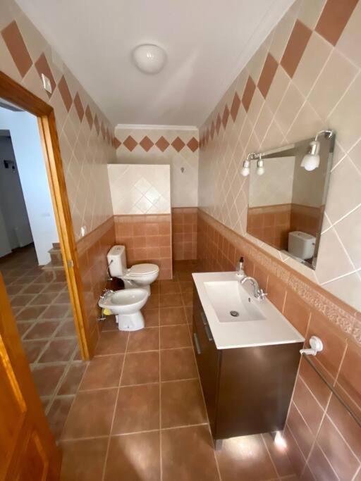 הוילה Graja de Iniesta Agradable Casa Con Chimenea Interior Y Barbacoa. מראה חיצוני תמונה