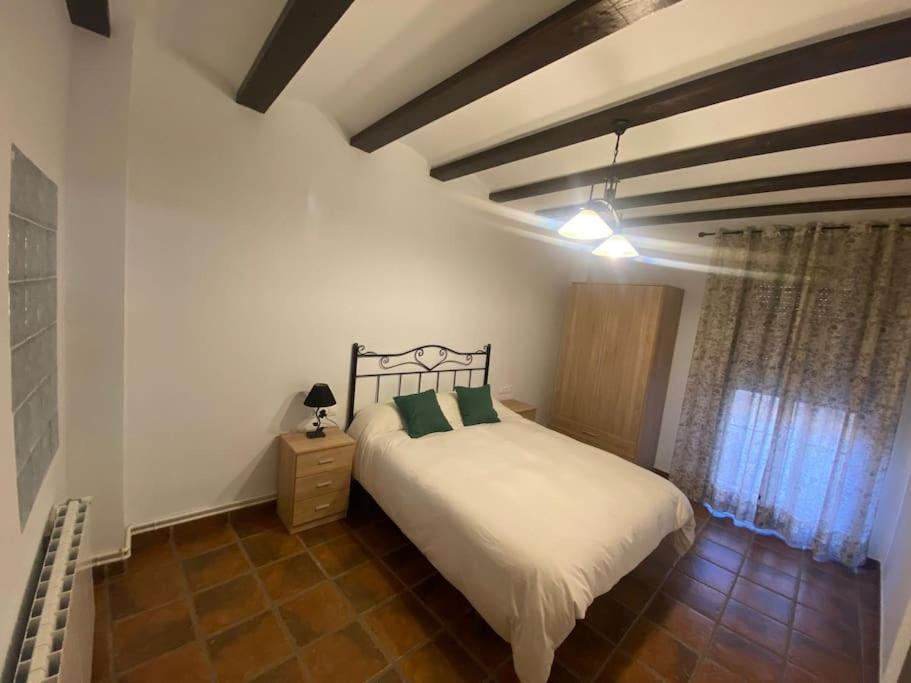 הוילה Graja de Iniesta Agradable Casa Con Chimenea Interior Y Barbacoa. מראה חיצוני תמונה