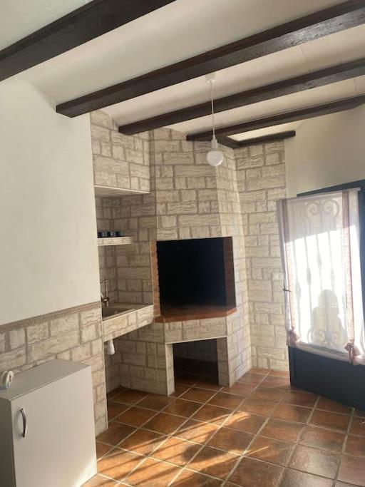 הוילה Graja de Iniesta Agradable Casa Con Chimenea Interior Y Barbacoa. מראה חיצוני תמונה