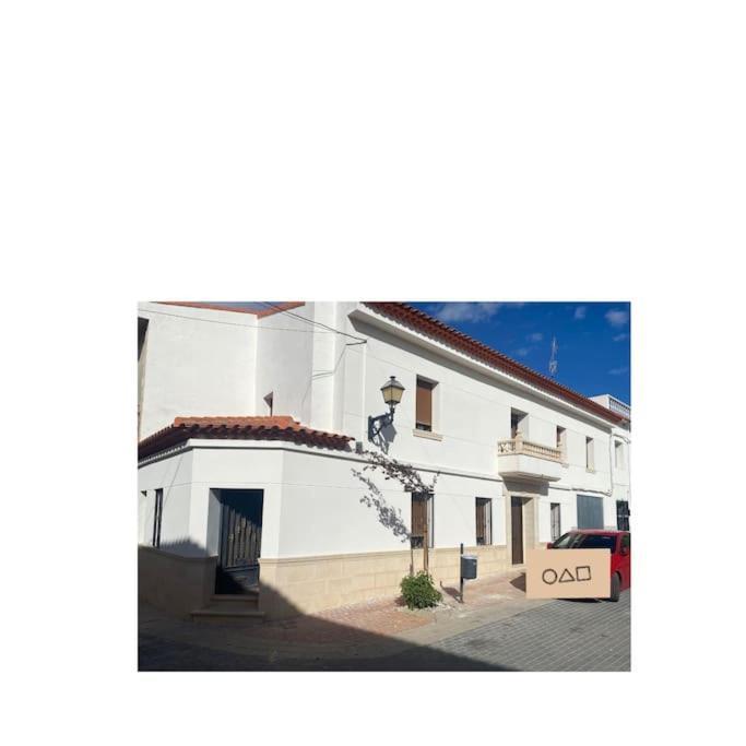 הוילה Graja de Iniesta Agradable Casa Con Chimenea Interior Y Barbacoa. מראה חיצוני תמונה